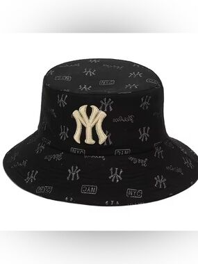 Target Black Bucket Hat with Cream NY Embroidered Patch